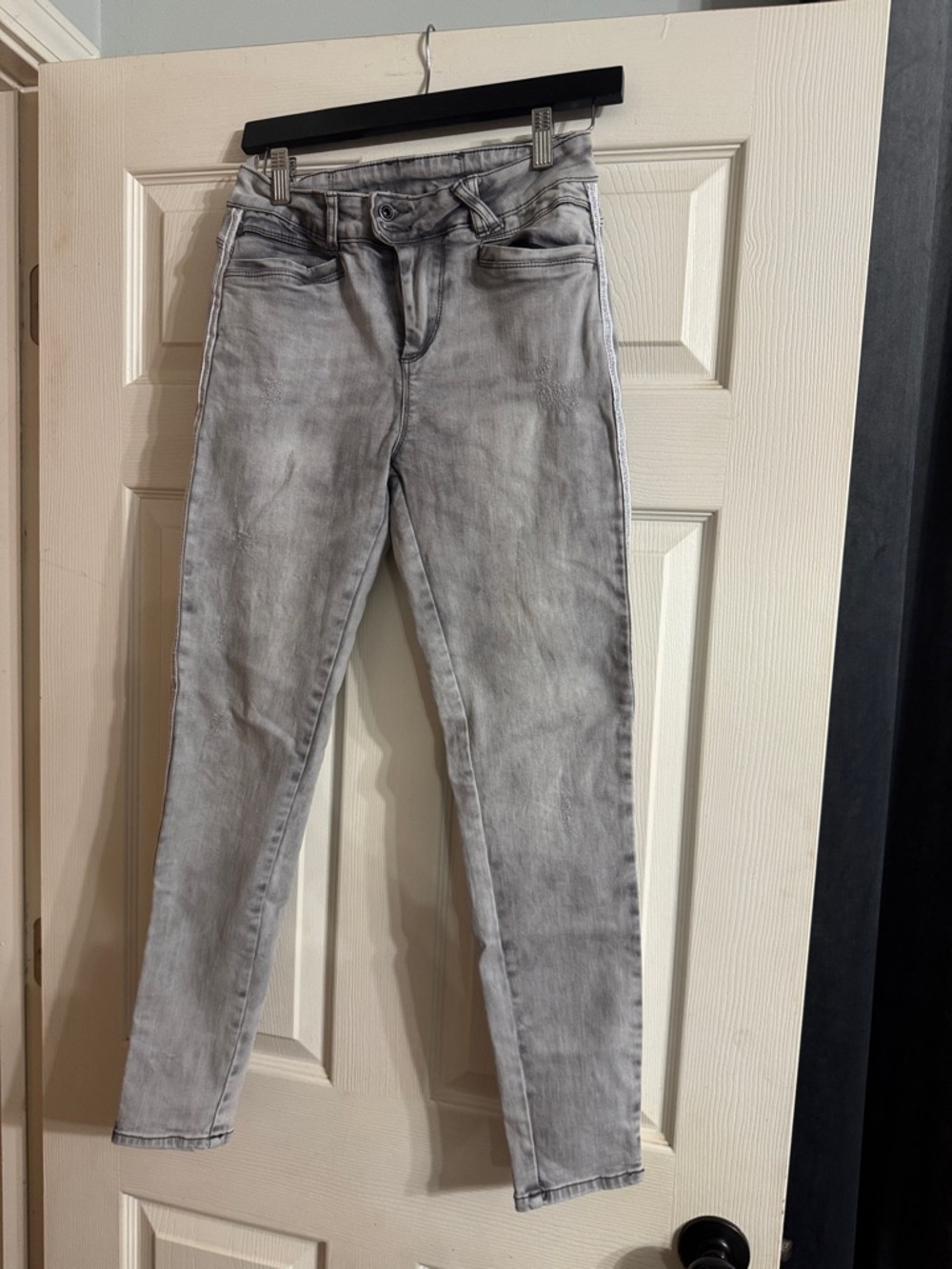No. 6 Light Gray Skinny Jeans